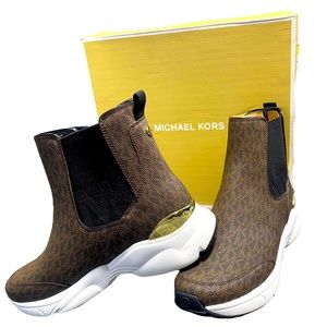 MICHAEL KORS Katrina Bootie MK Sig Size 9.5